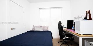 10366 NW 68th Ter Gallery 16