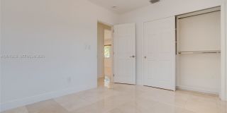 500 Southwest 51st Court Gallery 24
