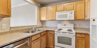 Immaculate 2 Bed 2 Bath Condo with Pikes Peak Views in D49!!! Gallery 25