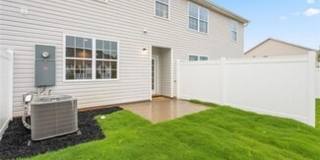 Modern 3-Bedroom Townhome with Garage in North Village Townes Gallery 4