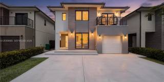 229 Northwest 12th Court Gallery 1