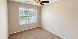 BEAUTIFUL 3 BEDROOM 2.5 BATH FEATURING A LUXURY KITCHEN WITH WHITE GRANITE COUNTERS, GRAY CABINETS, & SAMSUNG STAINLESS STEEL APPLIANCES***EASY ACCESS TO RANDOLPH AFB, 1604, I-10, & SHOPPING BEAUTIFUL 3 BEDROOM 2.5 BATH FEATURING A LUXURY KITCHEN WITH WHITE GRANITE COUNTERS, GRAY CABINETS, & SAMSUNG STAINLESS STEEL APPLIANCES***EASY ACCESS TO RANDOLPH AFB, 1604, I-10, & SHOPPING Gallery 19