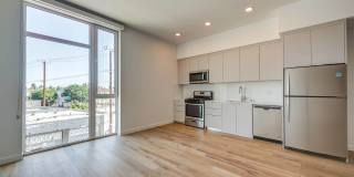 5135 W Adams Gallery 7
