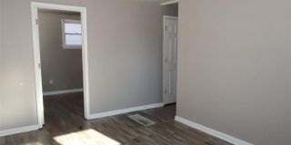 5460 Hamilton Avenue Gallery 5