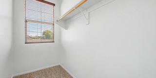 15102 W WESTVIEW Drive Gallery 25