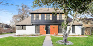 2325 Chelmsford Court Gallery 1