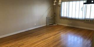 1674 Maple Street Gallery 9