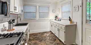 3 bedroom, 2 bathroom house in Cooper Young Historic District Gallery 5