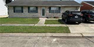 725 OAKWOOD Drive Gallery 1