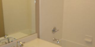 Amazing 4 Bedroom/3.5 Bathroom Townhome Gallery 12