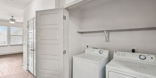 Flats on Tanglewilde Gallery 8