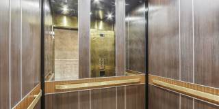 Oliver on LaSalle Gallery 18