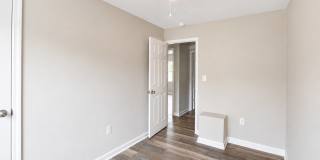 Renovated Townhome in Chesapeake Gallery 14
