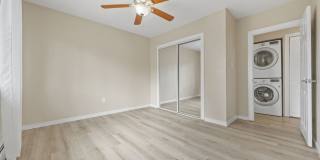 Charming 2BR Townhome w/ Attached Garage in Prime Lakewood Location! Gallery 14