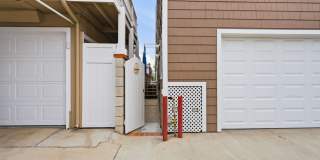 Balboa Island Coastal Charm Retreat Gallery 15