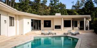 1845 Loma Vista Drive Gallery 1