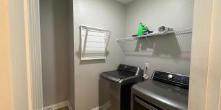 MOVE IN SPECIAL: $1000 OFF 1ST MONTH'S RENT!** Gallery 14