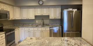 33 STONEHENGE CIR #3 Gallery 4