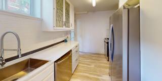 41 S Ogden Street Gallery 23