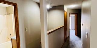 4 Bedroom 2 Bath Duplex in Iowa City Gallery 7