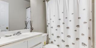 The Residences at Glen Oaks Gallery 14