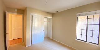 Single Story Beautiful Bay View Home Gallery 22