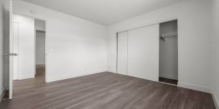 Sunset Square Gallery 46