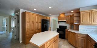 Tri-Level Spring Blvd Home Gallery 14