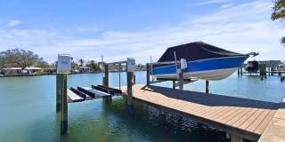 Amazing Indian Rocks Beach Waterfront Rental – Dock, Boat Lift & Garage! 3bed | 2bath Amazing Indian Rocks Beach Waterfront Rental – Dock, Boat Lift & Garage! 3bed | 2bath Gallery 4