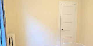 Charming Historic townhouse in downtown Frederick available mid June! Gallery 39