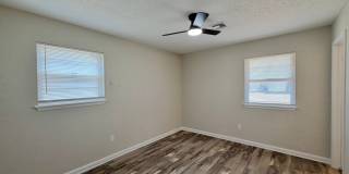 Beautifully Updated Gallery 25