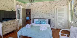 624 E Victory Drive Gallery 23