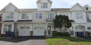 316 Ross Court (3BD/2.5BT) | Wyncote Townhome with Garage Parking Gallery 1