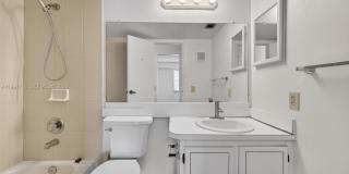 3100 W Rolling Hills Cir Gallery 7