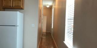 ***$500 Move-In Special*** SPACIOUS 3 BR/2 BA Rental in Mid-City with BACKYARD and DRIVEWAY (Section 8 not accepted) Gallery 7