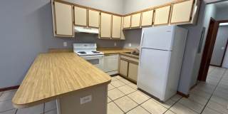 Spacious 1 Bedroom 1 Bathroom! Located Off Ocala Road. Gallery 7