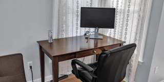 Room in 2 Bedroom Home at Tall Rock Ct Gallery 15