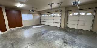 Spacious home with 3 Car Garage & Pool Available Now! Spacious home with 3 Car Garage & Pool Available Now! Gallery 21