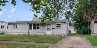 **OPEN HOUSE SATURDAY SEPT 12th From Noon to 12:30pm** Charming 3 Bed Ranch Home! Gallery 1