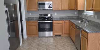 3 Bedroom 2 1/2 bath ** End Unit** Townhome for Rent in Waynesboro Gallery 13
