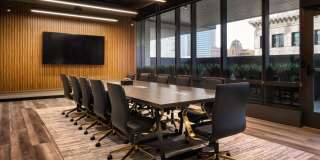 1900 Broadway Gallery 38