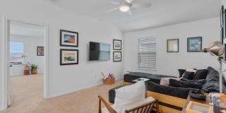 Huge 4-Bedroom Home in Del Valle For Rent Gallery 21