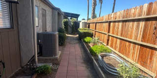 Adorable 2 bedroom 2 bathroom with 1 car garage attached Gallery 33