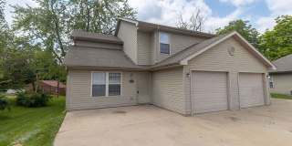 Large 4 bedroom Duplex Gallery 1