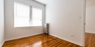 1516 W 78th Street Gallery 7