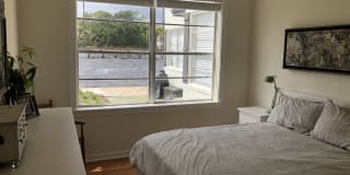 Riviera Park Apartments & Townhomes Gallery 10