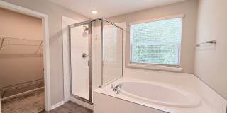Bright & Spacious 4BR Home with Screened Porch & Paver Patio Bright & Spacious 4BR Home with Screened Porch & Paver Patio Gallery 30