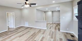 Newly Remodeled 3-Bedroom, 2-Bathroom Home for Rent! Gallery 6