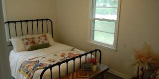 Super-cute 2bd home near Midtown! Gallery 11