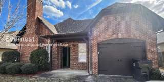 1195 Washington Drive Gallery 1